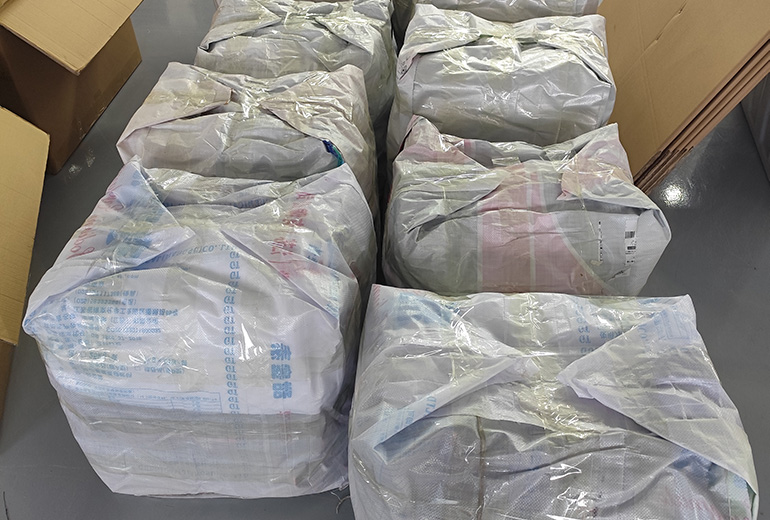 Gahumi Case-Window Cleaning Warehouse06.jpg